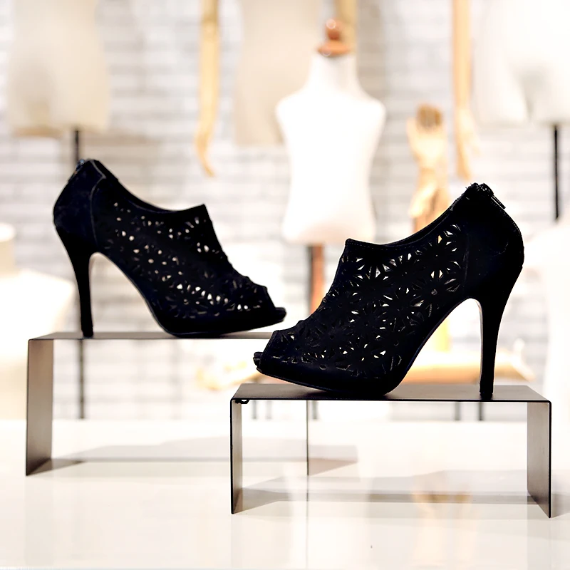Clothing Shoes Store Iron U-shaped Shoe Display Stand Shelf Table Bag Glasses Jewelry Display Rack Desk Handbag Perfume Display
Clothing Shoes Store Iron U-shaped Shoe Display Stand Shelf Table Bag Glasses Jewelry Display Rack Desk Handbag Perfume Display