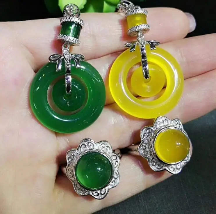 Fine jewelry Natural color yellow green chalcedony ice four piece Necklace Pendant Earrings Ring Bra free certificate box
Fine jewelry Natural color yellow green chalcedony ice four piece Necklace Pendant Earrings Ring Bra free certificate box