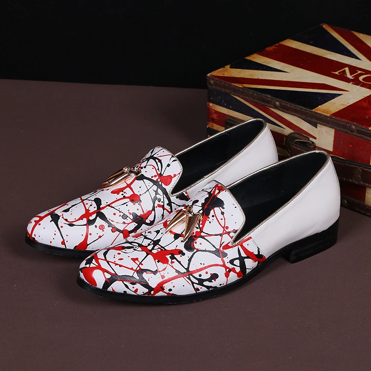 White Men Leather Spring Casual Shoes Flats 2018 Autumn Smoking Leisure Shoes Driving Creepers Shoes Graffiti Design Loafers
White Men Leather Spring Casual Shoes Flats 2018 Autumn Smoking Leisure Shoes Driving Creepers Shoes Graffiti Design Loafers