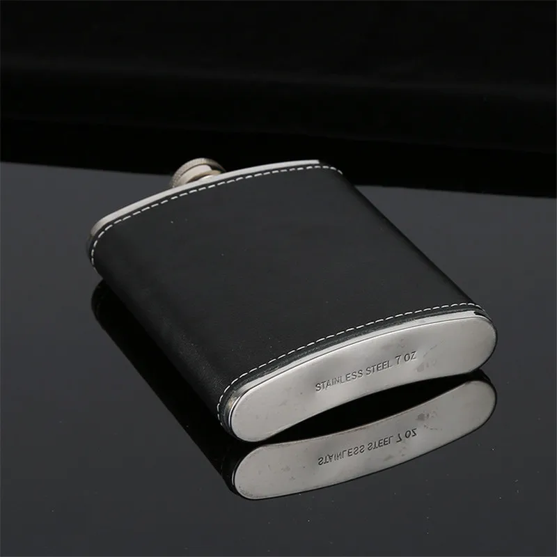 Bpa Free 5/6/7/8/9oz Moscow Whisky Bottle Flagon 304 Stainless Steel Alcohol Hip Flask PU Leather Wrapping
Bpa Free 5/6/7/8/9oz Moscow Whisky Bottle Flagon 304 Stainless Steel Alcohol Hip Flask PU Leather Wrapping