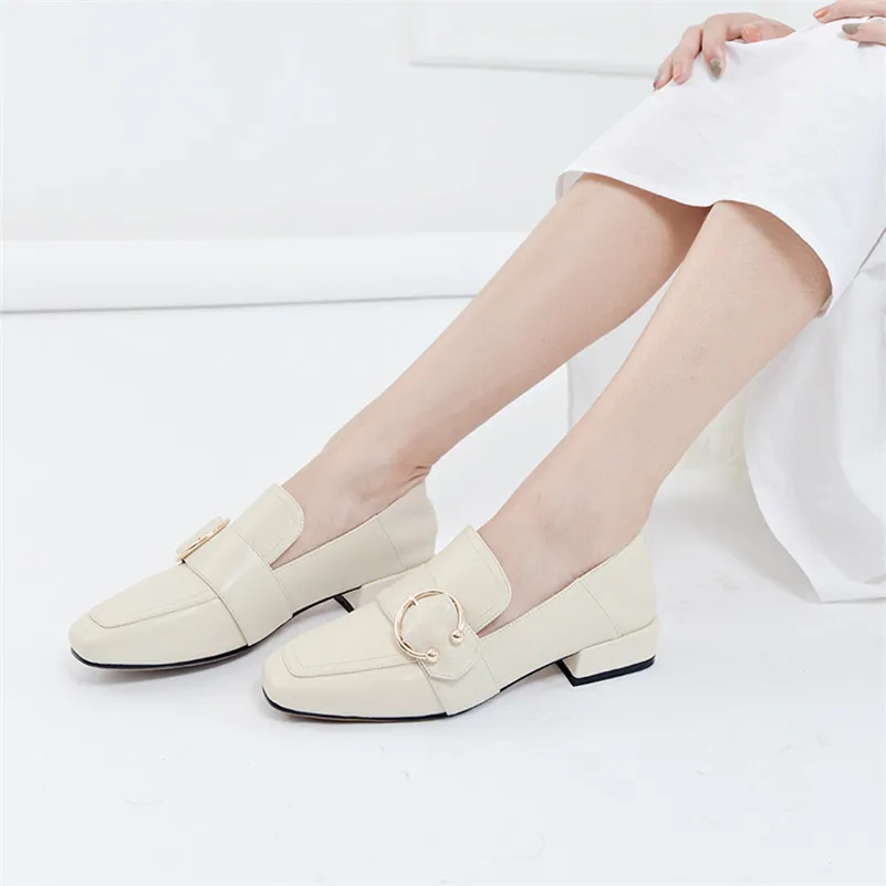CONASCO Rome Style Women Genuine Leather Pumps High Heels Spring Autumn Round Toe Leather Soft Casual Shoes Woman Pumps
CONASCO Rome Style Women Genuine Leather Pumps High Heels Spring Autumn Round Toe Leather Soft Casual Shoes Woman Pumps