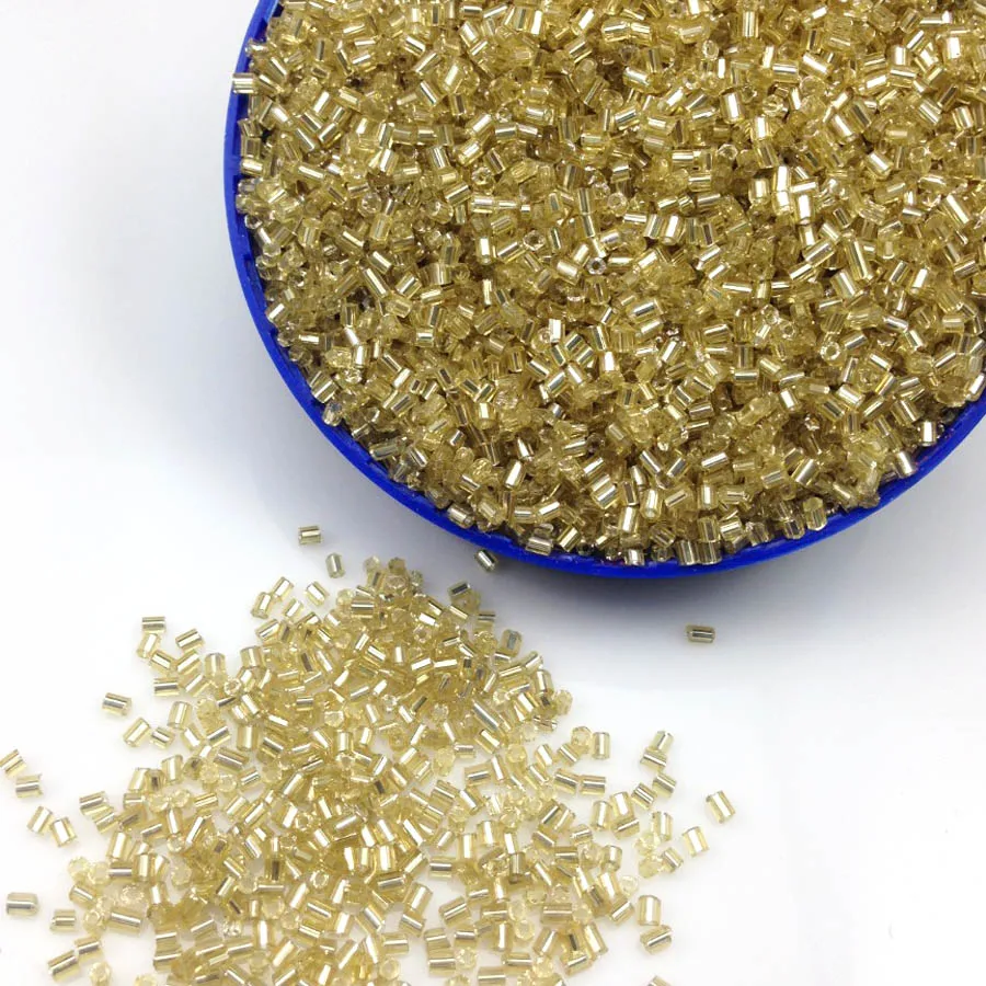 16g 1000pcs 2*3mm Champagne Silver Lined Tube Loose Spacer Beads Cezch Glass Seed Beads Handmade Jewelry Making DIY Garment Bead
16g 1000pcs 2*3mm Champagne Silver Lined Tube Loose Spacer Beads Cezch Glass Seed Beads Handmade Jewelry Making DIY Garment Bead
