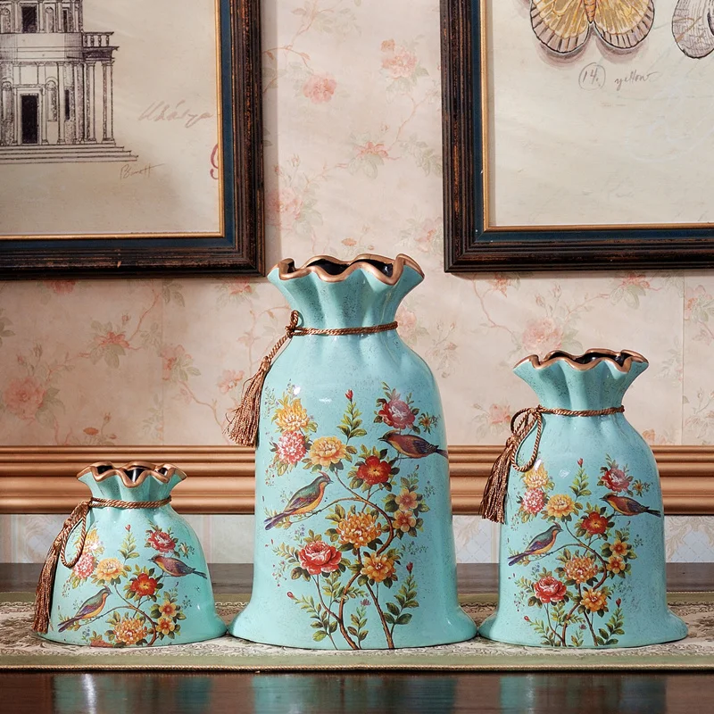 pastoral village flower vase sack ceramic tank European style of the ancient decorative arts and crafts ornaments
pastoral village flower vase sack ceramic tank European style of the ancient decorative arts and crafts ornaments