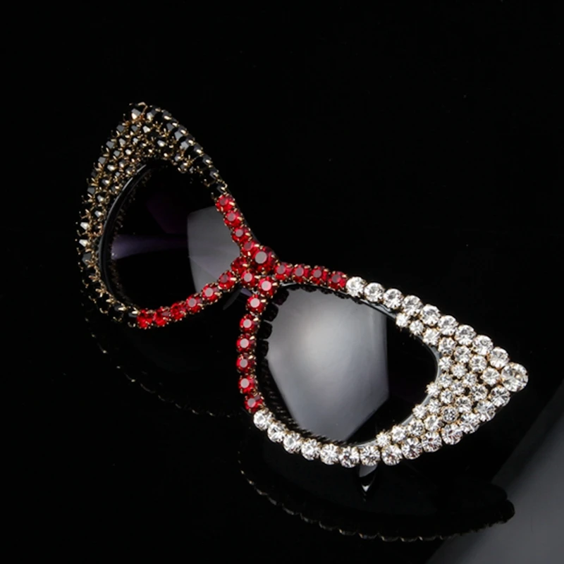 2018 Oversize Cat Eye Sunglasses Women Brand Designer Luxury gradient diamond Sun Glasses For Ladies Oculos De Sol Feminino
2018 Oversize Cat Eye Sunglasses Women Brand Designer Luxury gradient diamond Sun Glasses For Ladies Oculos De Sol Feminino