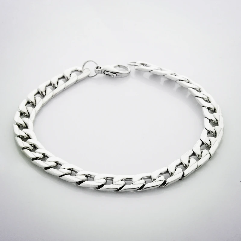 Wrist Chunky Men's Bracelets Silver color Exquisite Hand Chain Curb Link Fashion Jewelry For friends Gift Pulseiras masculinas
Wrist Chunky Men's Bracelets Silver color Exquisite Hand Chain Curb Link Fashion Jewelry For friends Gift Pulseiras masculinas