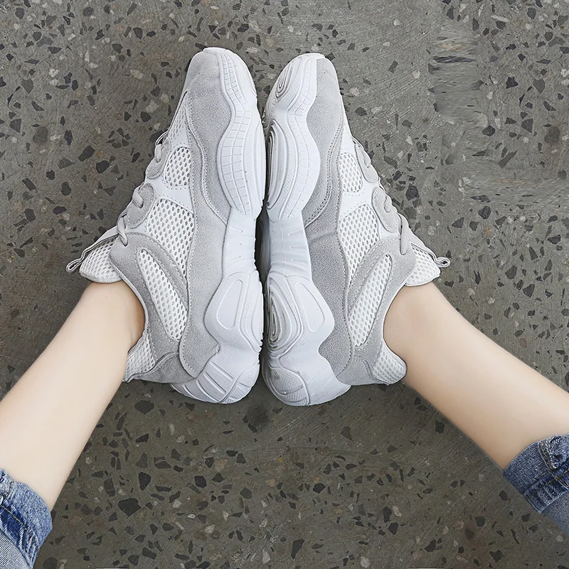 JACKSHIBO/Повседневное не сужающийся к низу каблук кроссовки Luxe Для женщин Novely Серый