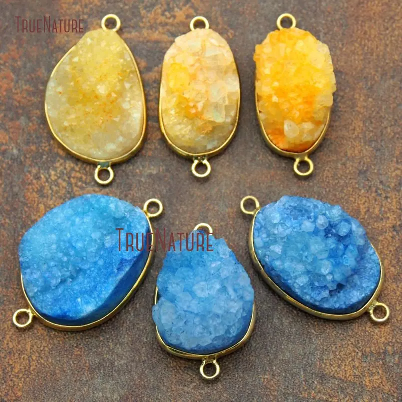 Gold Electroplated Connectors Jewelry Yellow Blue Color Druzy Crystal Pendants For Jewelry Making Approx 30*26 mm PC11424
Gold Electroplated Connectors Jewelry Yellow Blue Color Druzy Crystal Pendants For Jewelry Making Approx 30*26 mm PC11424