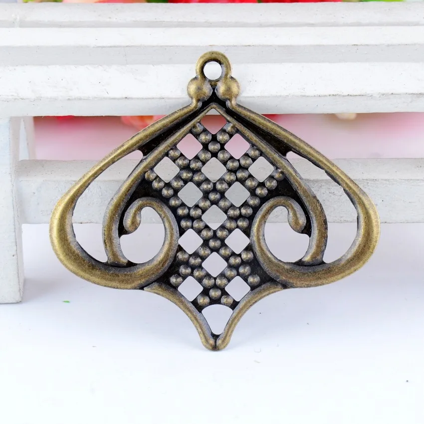 Free shipping Retail 5 Antique Bronze Filigree Embellishment Metal Crafts Gift Decoration DIY Findings Connectors 5.5x5cm F0430
Free shipping Retail 5 Antique Bronze Filigree Embellishment Metal Crafts Gift Decoration DIY Findings Connectors 5.5x5cm F0430