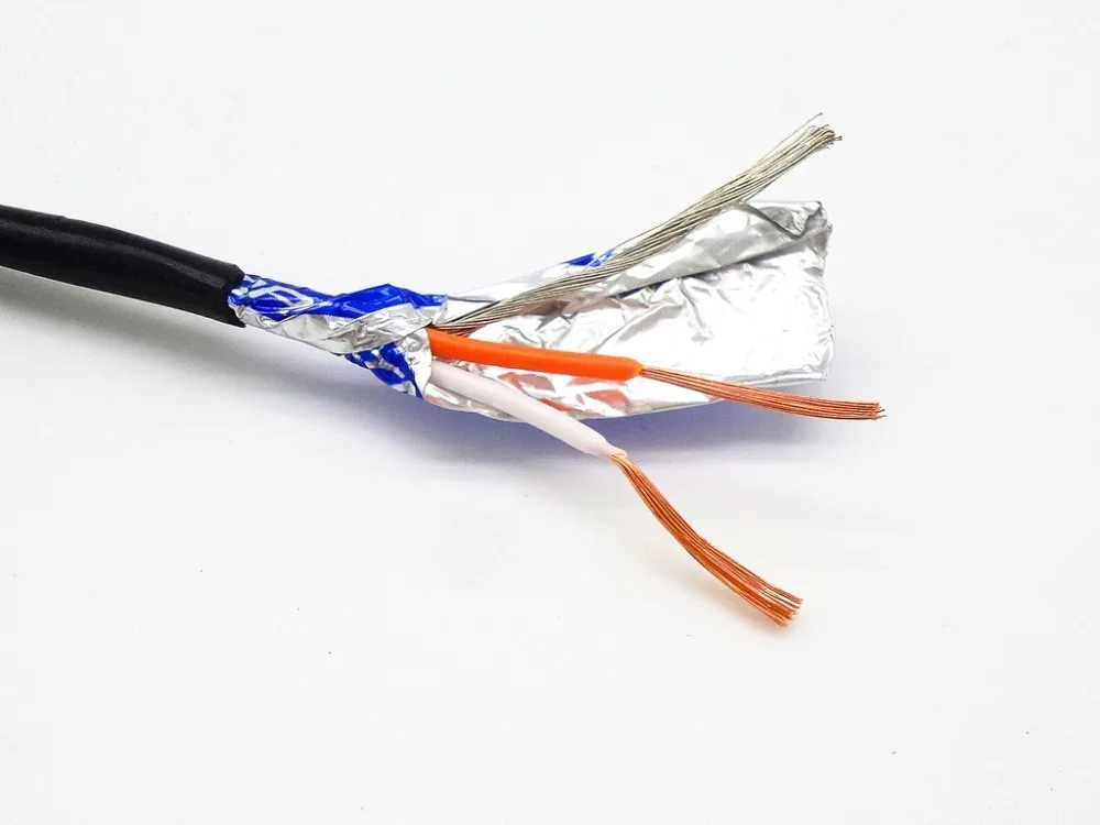 CANARE L-2B2AT balance line 2-core shielded audio cable with an outer diameter 3.3mm ideal for DIY product internal signal lines
CANARE L-2B2AT balance line 2-core shielded audio cable with an outer diameter 3.3mm ideal for DIY product internal signal lines