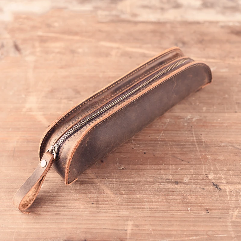 First Layer Genuine Leather Crazy Horse Pen Bag Zipper Retro Portable Simple Pencil Case With Hand Tail Traveler School Supplies
First Layer Genuine Leather Crazy Horse Pen Bag Zipper Retro Portable Simple Pencil Case With Hand Tail Traveler School Supplies