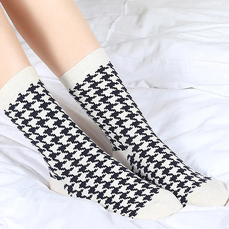 Classic Personality Cotton Socks Women Multi 5 Black White Vertical Plaid Stripes Pattern Spring Autumn Short Sock Female Meias
Classic Personality Cotton Socks Women Multi 5 Black White Vertical Plaid Stripes Pattern Spring Autumn Short Sock Female Meias