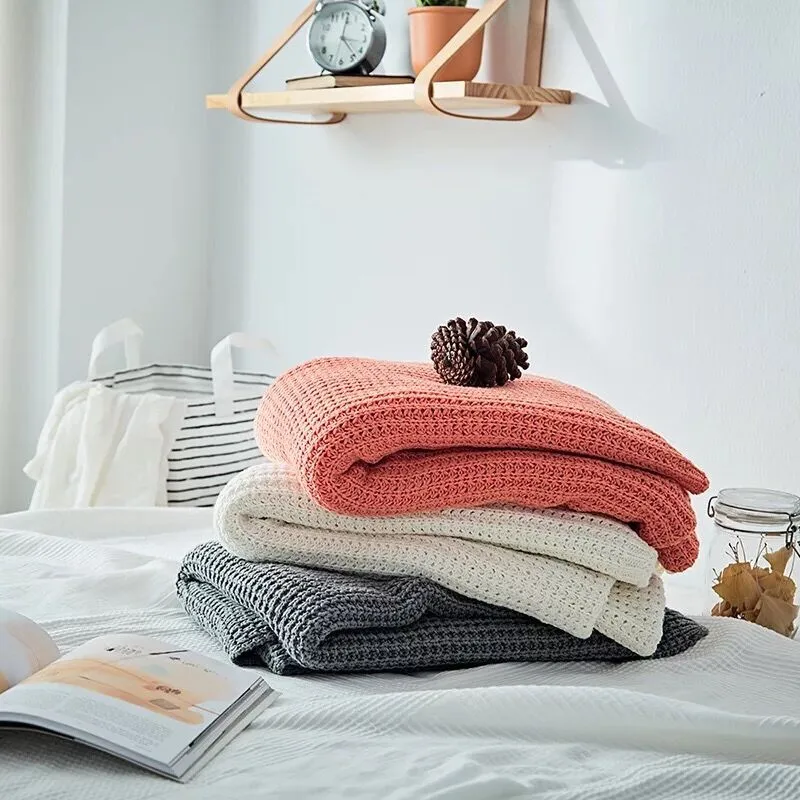 XYZLS Modern Blankets Grey White Red Casual Knitted Blankets for Bed Sofa Plane Travel Plaids Solid Bedspreads Throw 130x180cm
XYZLS Modern Blankets Grey White Red Casual Knitted Blankets for Bed Sofa Plane Travel Plaids Solid Bedspreads Throw 130x180cm