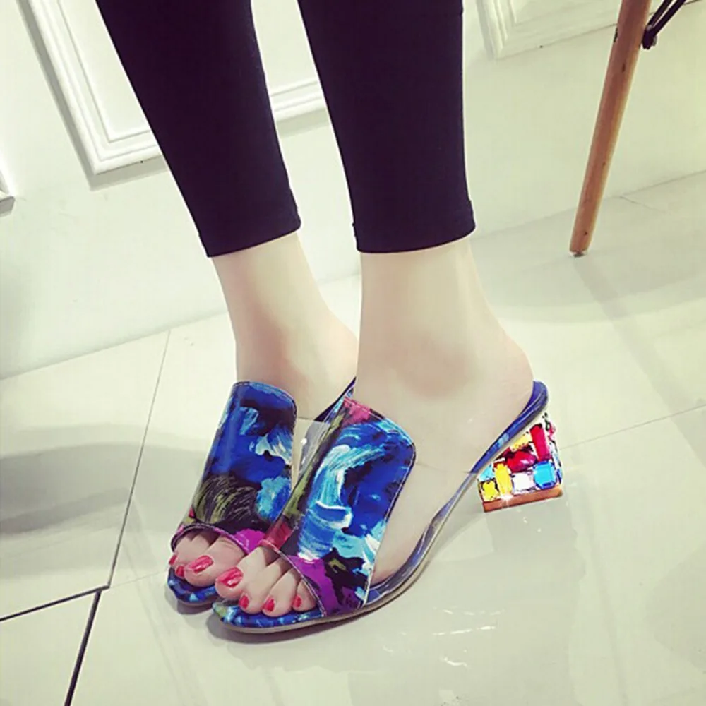 Fashion Rhinestone Sandals Women Slippers Fish Head Diamond Yards Summer Sandals Thick High Heels Female Sandals Shoes
Fashion Rhinestone Sandals Women Slippers Fish Head Diamond Yards Summer Sandals Thick High Heels Female Sandals Shoes