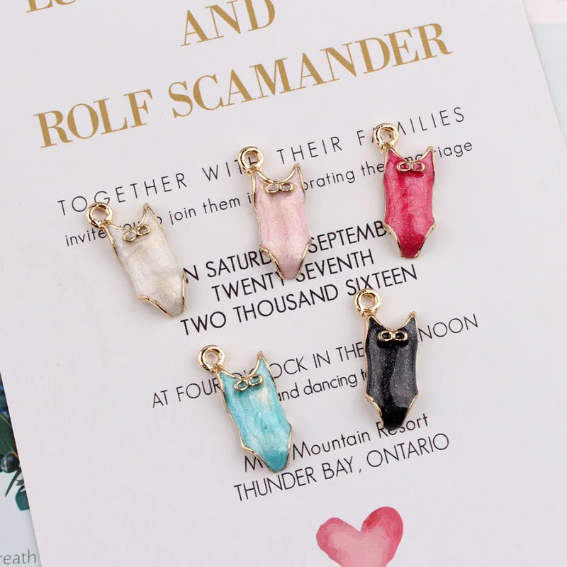 100pcs 10*23mm 5 colors diy jewelry Swimwear Charms alloy gold color enamel Summer Swimming Suit charms pendant CH0212
100pcs 10*23mm 5 colors diy jewelry Swimwear Charms alloy gold color enamel Summer Swimming Suit charms pendant CH0212