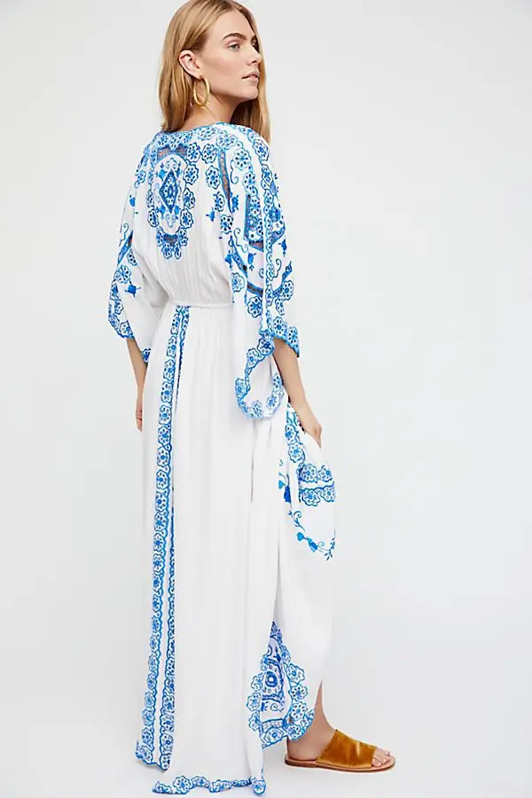 2020 Women's Summer Long Dress Hollow Out Flower Design White Cotton Dress V-neck Loose Wide Sleeve Maxi Dress Boho Dress
2020 Women's Summer Long Dress Hollow Out Flower Design White Cotton Dress V-neck Loose Wide Sleeve Maxi Dress Boho Dress