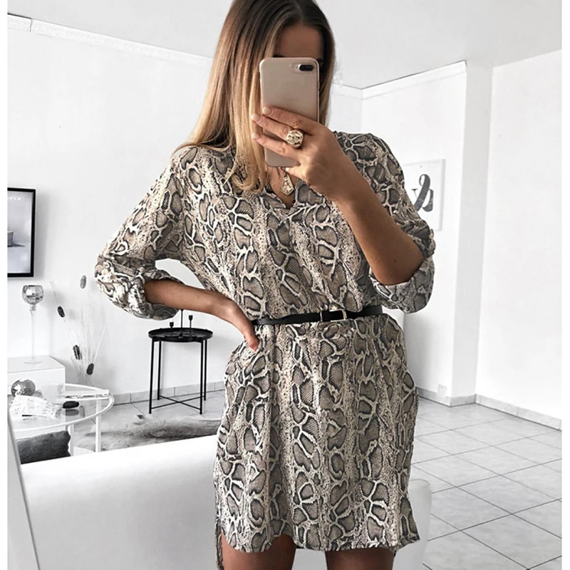 Sexy v-neck Short Mini Party Dress Women Fashion Leopard Print Slim Long Sleeve Club Vestidos Without Belt Sukienki
Sexy v-neck Short Mini Party Dress Women Fashion Leopard Print Slim Long Sleeve Club Vestidos Without Belt Sukienki