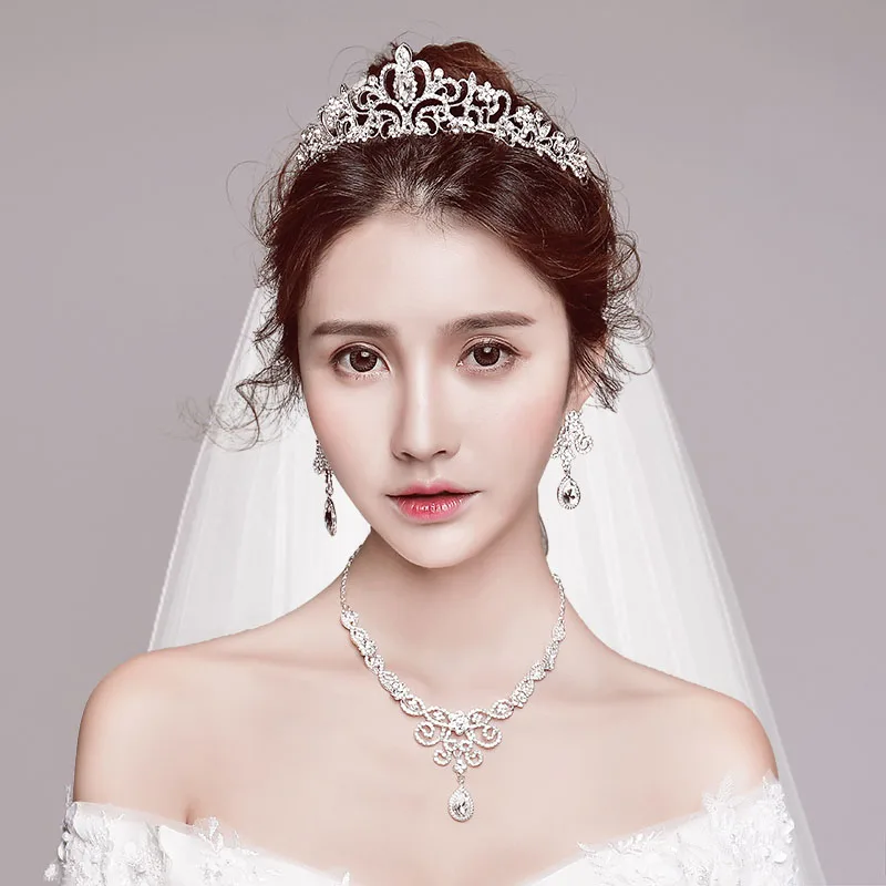 Wedding Crown and Tiara Bridal Hair Jewelry Women Accessories Set Wholesale Vintage Baroque Crown Headband Girl Crystal Hairband
Wedding Crown and Tiara Bridal Hair Jewelry Women Accessories Set Wholesale Vintage Baroque Crown Headband Girl Crystal Hairband