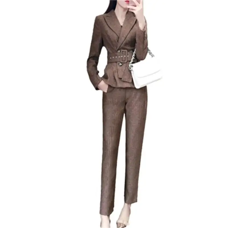 Fashion woolen suit suit female autumn 19 new Large size fashion temperament Slim suit + feet pants two sets of tide
Fashion woolen suit suit female autumn 19 new Large size fashion temperament Slim suit + feet pants two sets of tide
