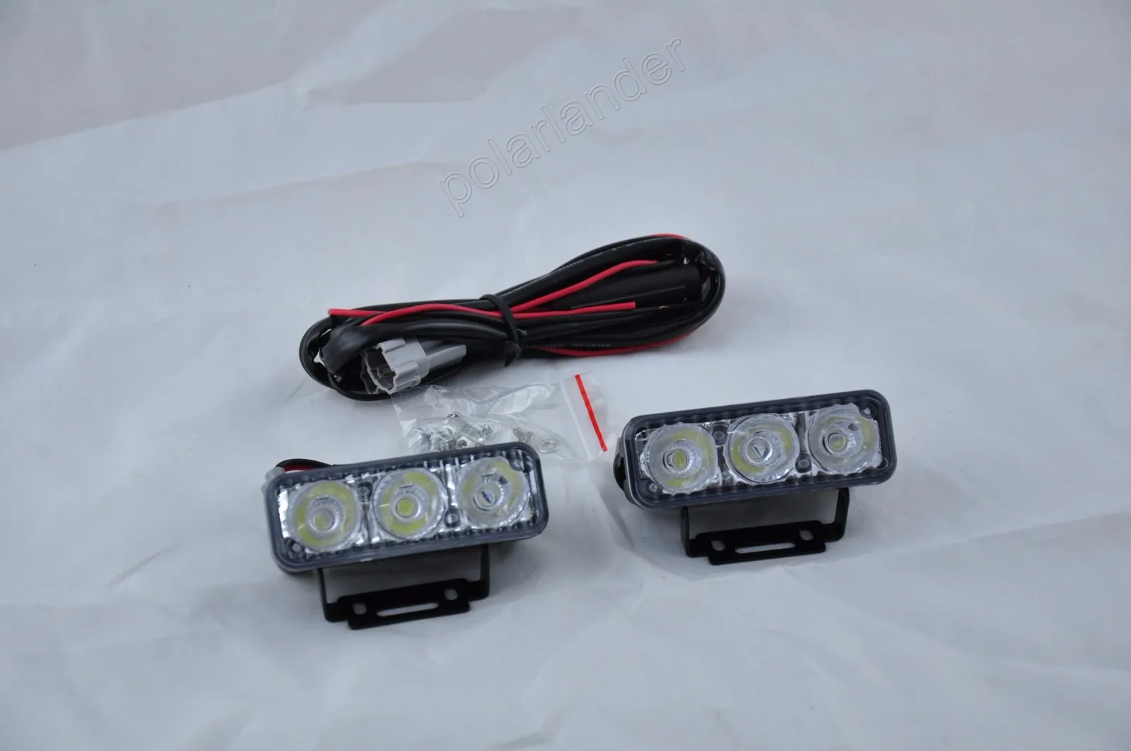 2pcs/lot 2015 best selling 3LED 9W 12V White eagle eyes Car LED Running Light
2pcs/lot 2015 best selling 3LED 9W 12V White eagle eyes Car LED Running Light