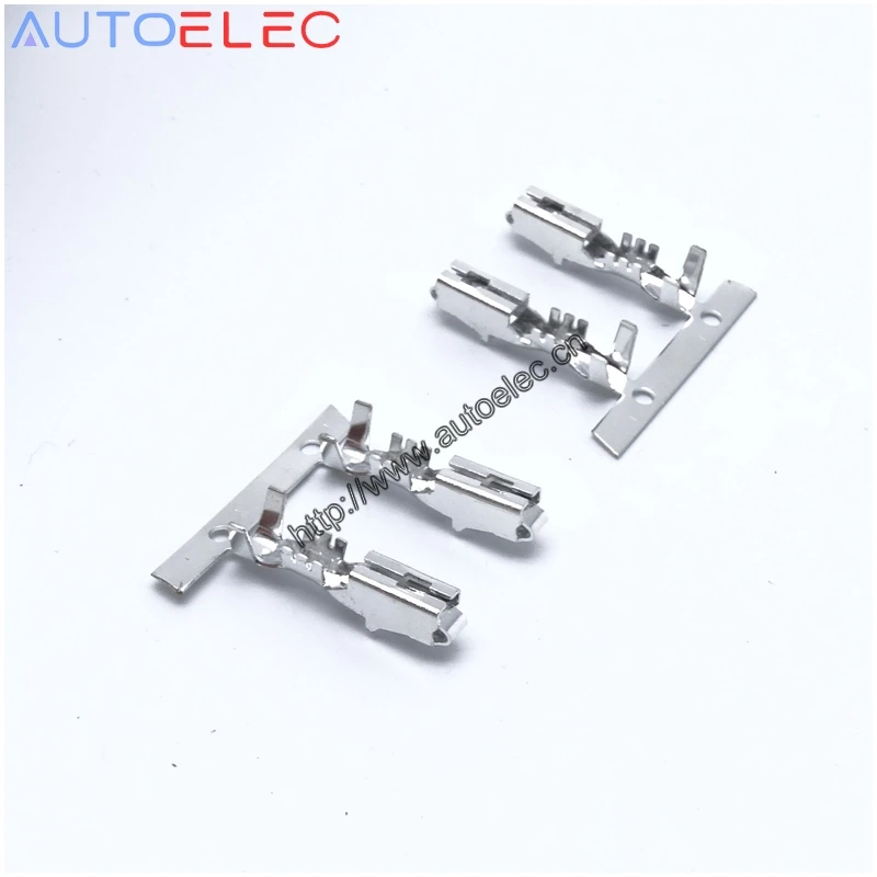 280 FEMALE TERMINALS SEALED Female Connector Assembly car connector Electrical Connector 12034046
280 FEMALE TERMINALS SEALED Female Connector Assembly car connector Electrical Connector 12034046