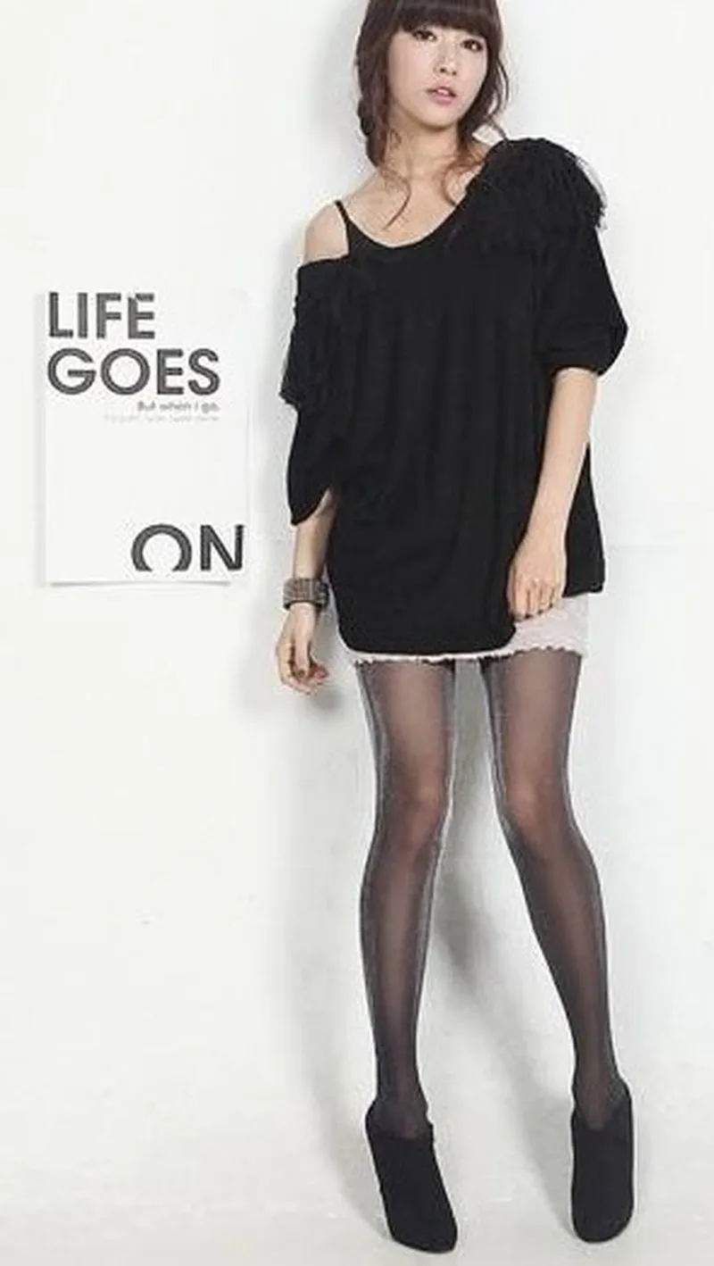 Female stockings tights seamless pantyhose Mesh Sexy shiny pantyhose women's stockings glossy Fashion Autumn winter hot sale
Female stockings tights seamless pantyhose Mesh Sexy shiny pantyhose women's stockings glossy Fashion Autumn winter hot sale