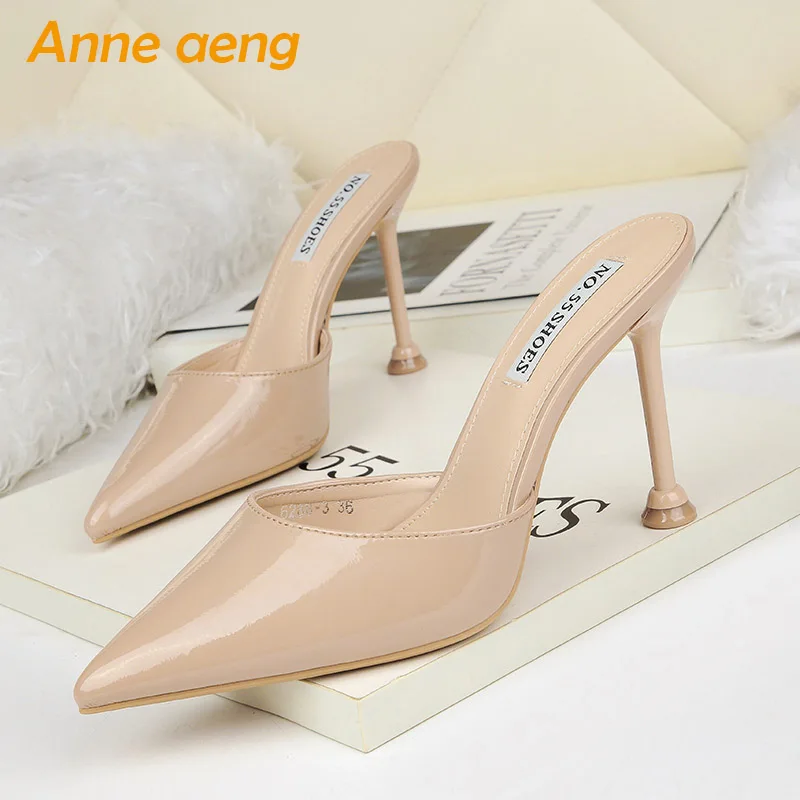 2019 New Summer Outside Women Slippers High Thin Heel Pointed Toe Solid Fashion Sexy Ladies Women Shoes Female Mules Slides
2019 New Summer Outside Women Slippers High Thin Heel Pointed Toe Solid Fashion Sexy Ladies Women Shoes Female Mules Slides