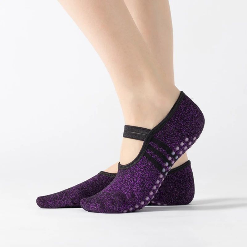 1 Pair Women Cotton Sports Yoga Socks Instep Strap Parallel Pilates Socks Indoor PVC Slip Ballet Socks Floor Socks
1 Pair Women Cotton Sports Yoga Socks Instep Strap Parallel Pilates Socks Indoor PVC Slip Ballet Socks Floor Socks