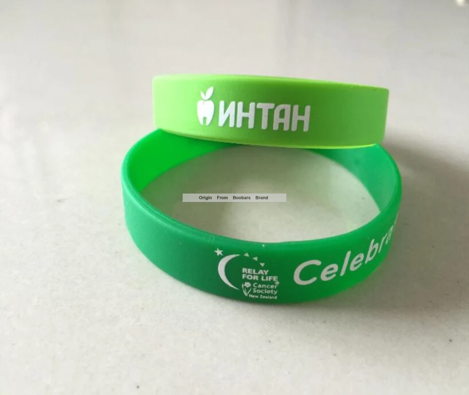 Hot Sale 50PC Logo Custom Silicone Wristband Personlized Design Green Band Silicone Bracelets & Bangles for Music Fans Gift
Hot Sale 50PC Logo Custom Silicone Wristband Personlized Design Green Band Silicone Bracelets & Bangles for Music Fans Gift