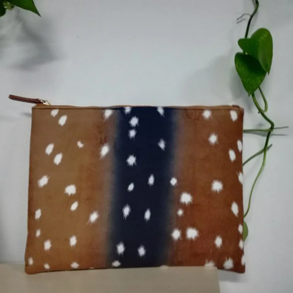Wholesale Domil Endless Flannel Deer Print Wristlet Bag Soft Flannel Cosmetic Bag Deer Print Handbag DOM684
Wholesale Domil Endless Flannel Deer Print Wristlet Bag Soft Flannel Cosmetic Bag Deer Print Handbag DOM684