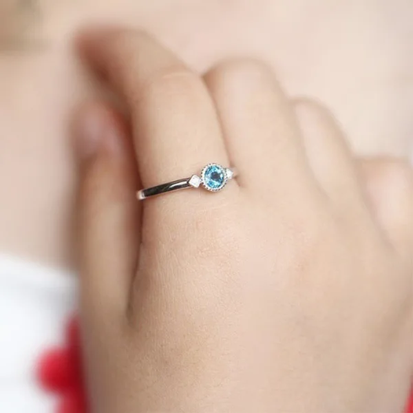 925 Silver Color Peridot Sapphire Ring Round Gemstone Anillos De Bizuteria Topaz Diamond Diamante Jewelry Rings for Charm Women
925 Silver Color Peridot Sapphire Ring Round Gemstone Anillos De Bizuteria Topaz Diamond Diamante Jewelry Rings for Charm Women