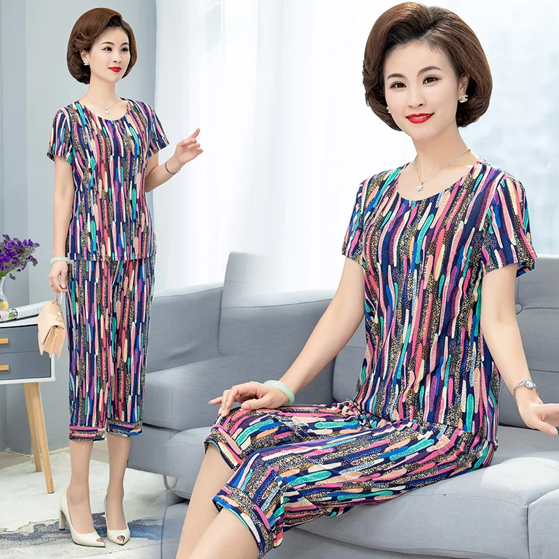 Summer Middle-aged Sporting Two Piece Set 2019 New Women's Printed T-shirt & Pants Sets Female Large Size Loose Tracksuit Sets
Summer Middle-aged Sporting Two Piece Set 2019 New Women's Printed T-shirt & Pants Sets Female Large Size Loose Tracksuit Sets