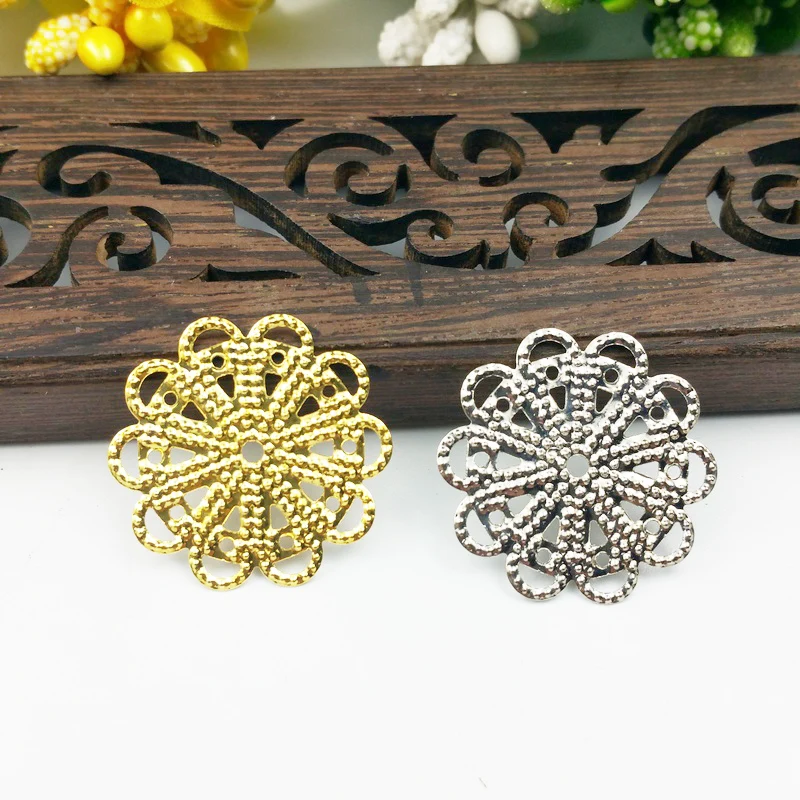 40pcs 22mm Filigree flower Wraps Metal Charms For Embellishment Scrapbook DIY Jewelry Metal Craft Wraps
40pcs 22mm Filigree flower Wraps Metal Charms For Embellishment Scrapbook DIY Jewelry Metal Craft Wraps