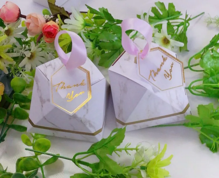 Diamond Candy Box Paperboard Gift Bag Wedding Favors and Gift Boxes Baby Shower Party Supplies Wedding Decoration for guests
Diamond Candy Box Paperboard Gift Bag Wedding Favors and Gift Boxes Baby Shower Party Supplies Wedding Decoration for guests