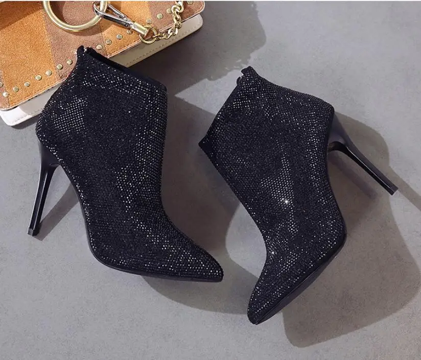 crystal boots women autumn pointed toe ankle boots sexy lady rhinestone shoes for nightclcub party women thin heel 9 cm short bo
crystal boots women autumn pointed toe ankle boots sexy lady rhinestone shoes for nightclcub party women thin heel 9 cm short bo