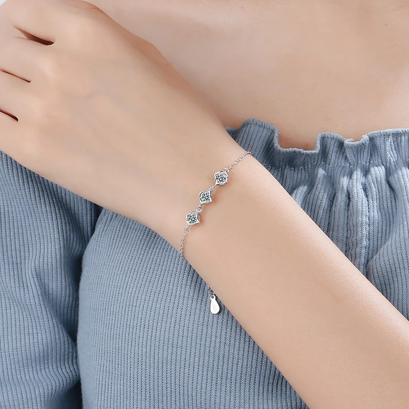 Trendy Silver 925 Sterling Bracelet Jewelry For Girls Birthday Gift Shiny Crystal Cube Bracelets For Women Party Accessories
Trendy Silver 925 Sterling Bracelet Jewelry For Girls Birthday Gift Shiny Crystal Cube Bracelets For Women Party Accessories