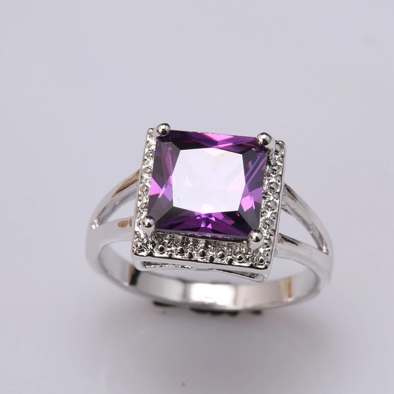 Square Gems Purple Zircon White Silver Plated Argent Ring US# Size 6 / 7 / 8 / 9 S1685
Square Gems Purple Zircon White Silver Plated Argent Ring US# Size 6 / 7 / 8 / 9 S1685