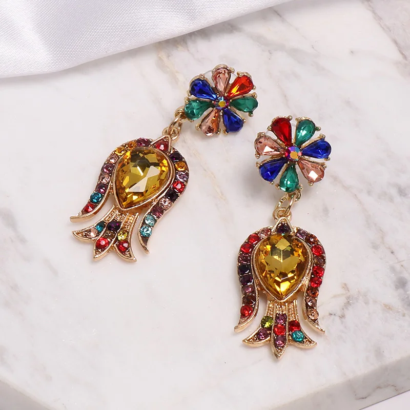 FASHIONSNOOPS Trendy Crystal Beads Drop Earrings For Women Good Quality Rhinestone Statement Earring Jewelry Wholesale
FASHIONSNOOPS Trendy Crystal Beads Drop Earrings For Women Good Quality Rhinestone Statement Earring Jewelry Wholesale