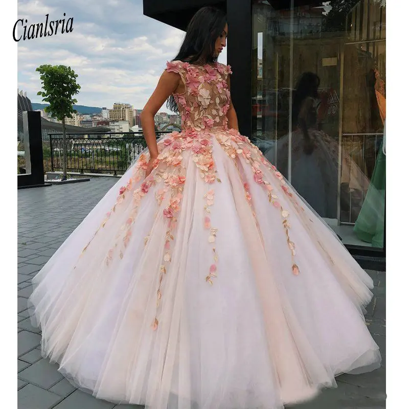 2020 Princess Floral Flowers Ball Gown Quinceanera Dresses Sweet 16 Dress 15 Year Prom Dresses Lace Appliques Puffy
2020 Princess Floral Flowers Ball Gown Quinceanera Dresses Sweet 16 Dress 15 Year Prom Dresses Lace Appliques Puffy