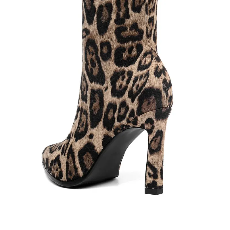 2019 Fashion Leopard Knee High Boots Women Faux Suede Square High Heel Boots Autumn Winter Pointed Toe Ladies Stretch Boots
2019 Fashion Leopard Knee High Boots Women Faux Suede Square High Heel Boots Autumn Winter Pointed Toe Ladies Stretch Boots
