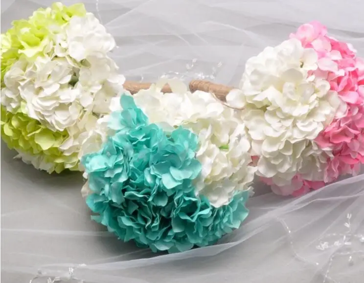 Artificial Silk Rose Bride Bouquet Flower Ball With Rope For Bridal Wedding Party Valentine's Day Anniversary
Artificial Silk Rose Bride Bouquet Flower Ball With Rope For Bridal Wedding Party Valentine's Day Anniversary