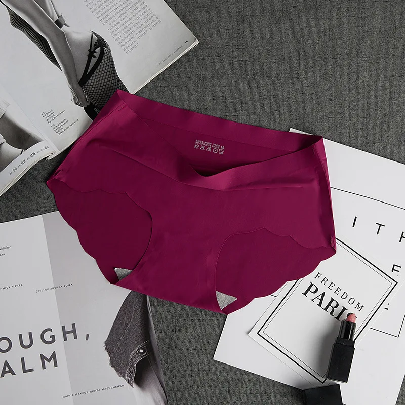 Sexy Ladies Underwear Female Ice Silk Seamless Underwear Waist Mid-Rise Briefs Cotton Solid Color Female Triangle Bottom Pants
Sexy Ladies Underwear Female Ice Silk Seamless Underwear Waist Mid-Rise Briefs Cotton Solid Color Female Triangle Bottom Pants