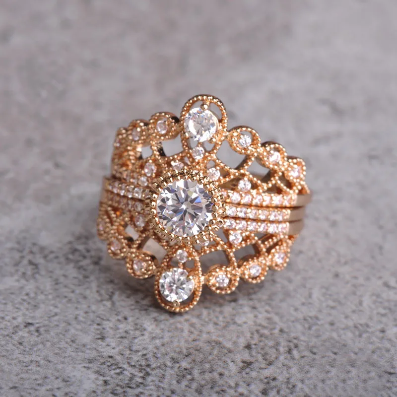 Frence Three Stackable Zircon Crown Ring Set For Women Hollow Princess Queen Aros Wedding Bridal Party Anello Gold color Joyas
Frence Three Stackable Zircon Crown Ring Set For Women Hollow Princess Queen Aros Wedding Bridal Party Anello Gold color Joyas