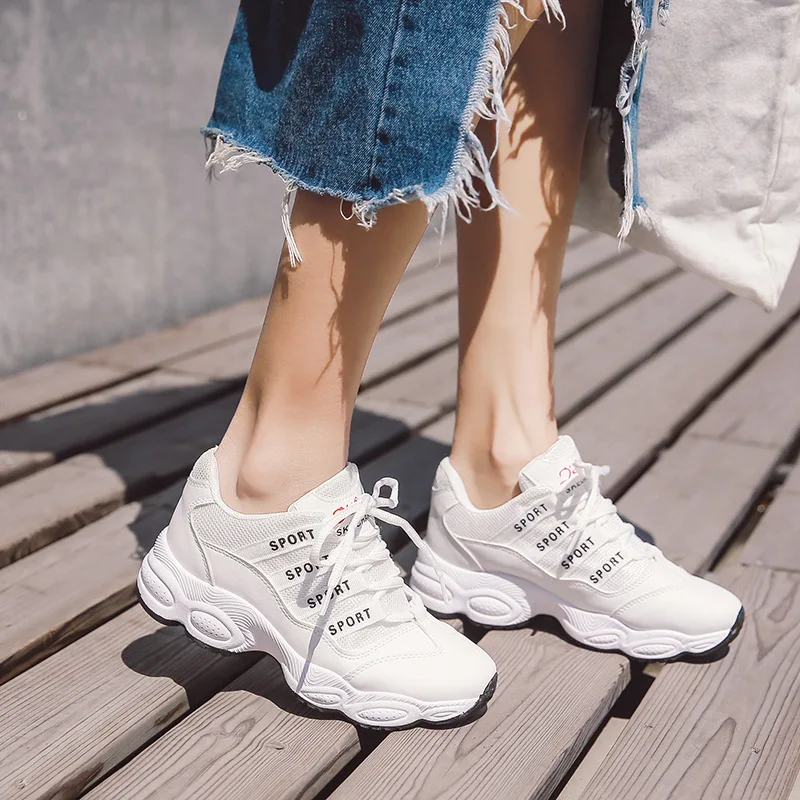 New Women Shoes Sport classic white Walking Flats Height Increasing Women Loafers Breathable Air Mesh Swing Wedges Shoe sneakers
New Women Shoes Sport classic white Walking Flats Height Increasing Women Loafers Breathable Air Mesh Swing Wedges Shoe sneakers