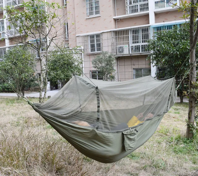 Swift 250x135cm Портативный Армейский зеленый высокая прочность Парашютной нейлон Кемпинг гамак с москитной сеткой
Swift 250x135cm Портативный Армейский зеленый высокая прочность Парашютной нейлон Кемпинг гамак с москитной сеткой
