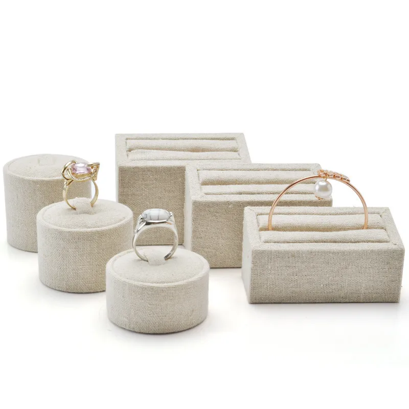 Linen Insert Bangles Display Holder Ring Display Stand Jewellery Display Stand Ring Display Rack Bangle Display Showcase
Linen Insert Bangles Display Holder Ring Display Stand Jewellery Display Stand Ring Display Rack Bangle Display Showcase