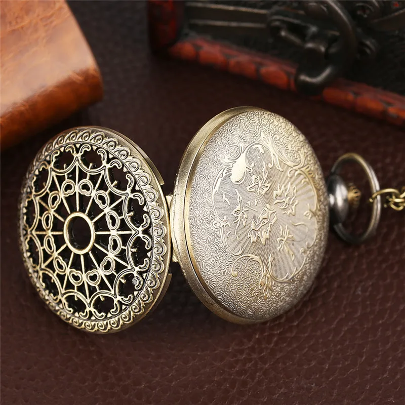 2017 Retro Bronze Vintage Hollow Quartz Pocket Watch Flower Enamel Women Men Necklace Pendant with Chain Relogio De Bolso Gifts
2017 Retro Bronze Vintage Hollow Quartz Pocket Watch Flower Enamel Women Men Necklace Pendant with Chain Relogio De Bolso Gifts