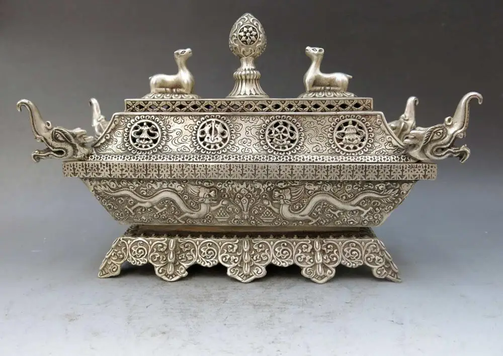 China silver handwork carved eight treasures censer dragon incense burner Statue
China silver handwork carved eight treasures censer dragon incense burner Statue
