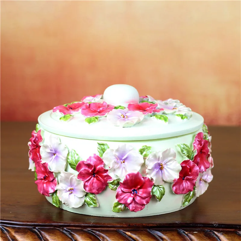 Jewelry Retro Carrying Ceramic Metal Casket Gift Package Jewelry Ring Earring Gift Box Case organizer Storage Box
Jewelry Retro Carrying Ceramic Metal Casket Gift Package Jewelry Ring Earring Gift Box Case organizer Storage Box