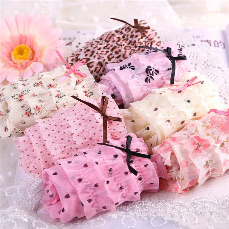 12 Colors Women's Sheer Panties Women Butt Lifter Briefs Lovely Girl Sexy Dot Female Underwear Women Lace Ruffles
12 Colors Women's Sheer Panties Women Butt Lifter Briefs Lovely Girl Sexy Dot Female Underwear Women Lace Ruffles