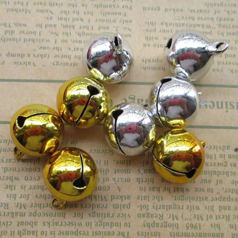 200 PCS10mm Small Bell Craft Jewelry Wedding Charms Bead Gold silver optional 011010
200 PCS10mm Small Bell Craft Jewelry Wedding Charms Bead Gold silver optional 011010